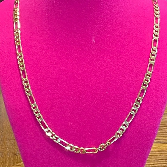 Gold Chain Necklace! - Picture 11 of 15
